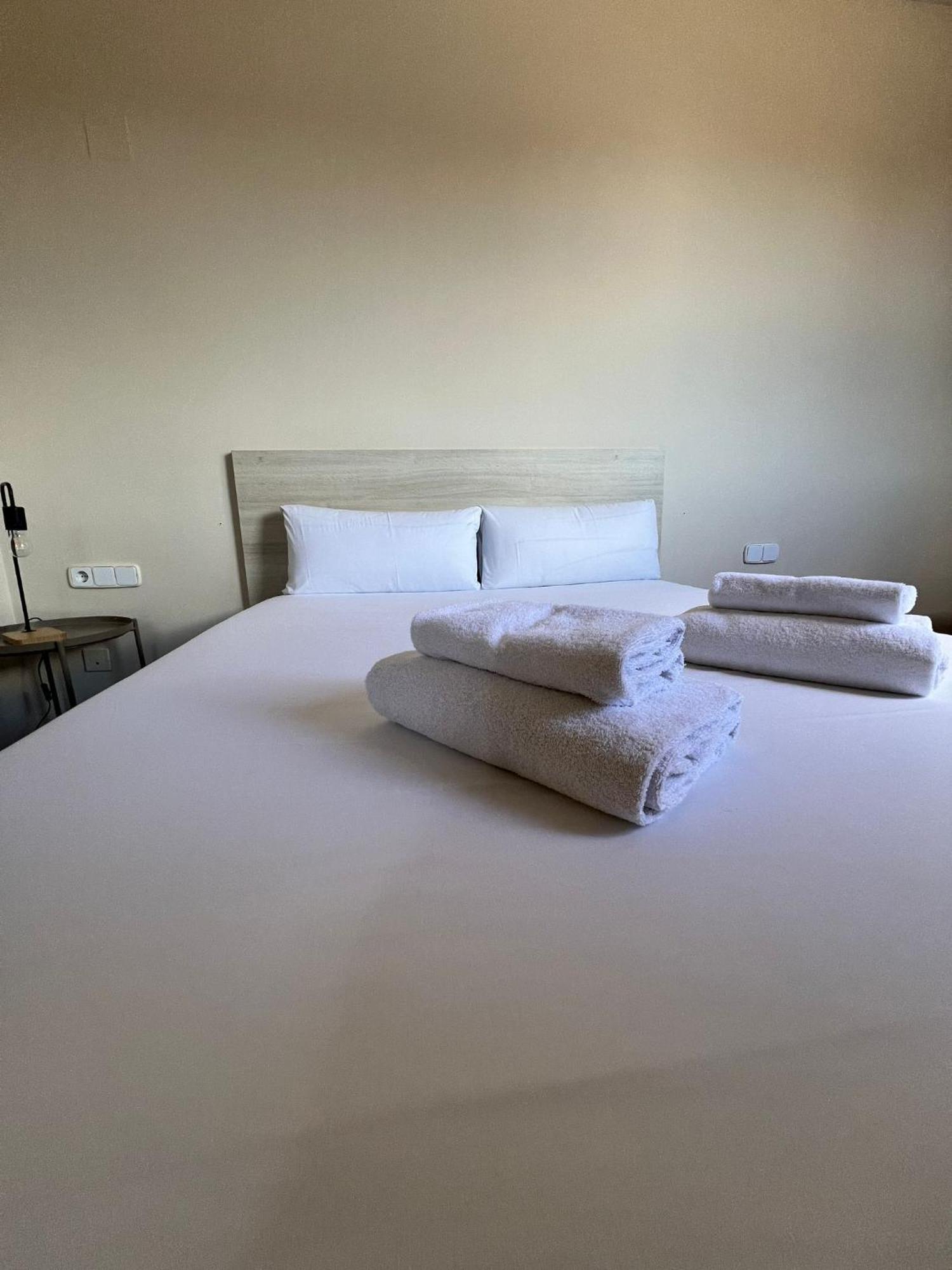 Habitación Doble Económica con cama supletoria